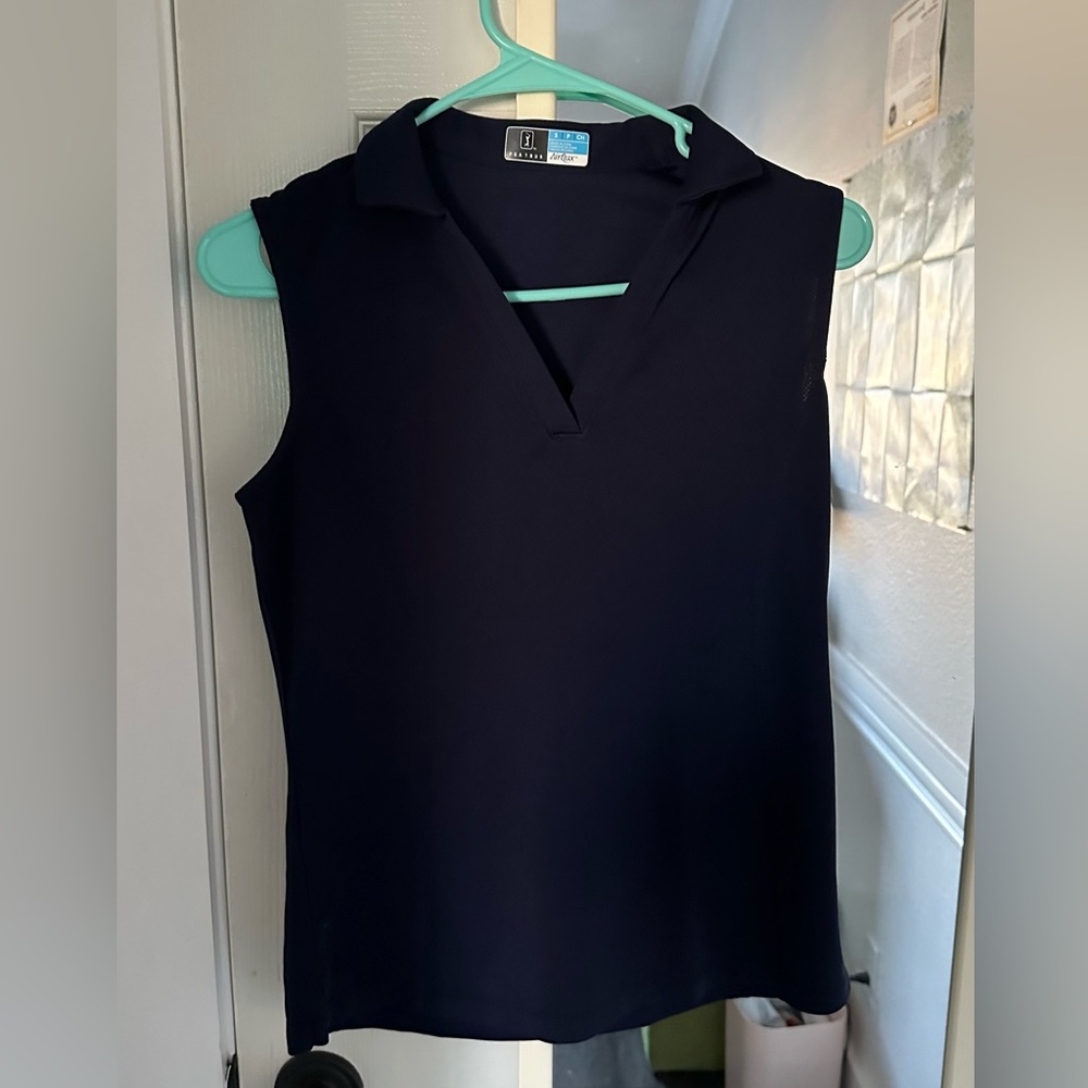 PGA Tour women’s golf sleeveless top